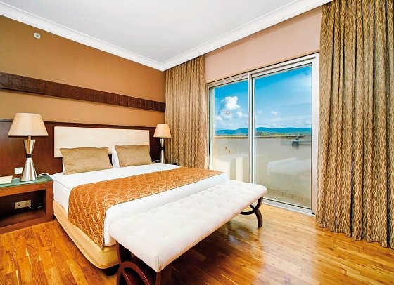 Mukarnas Resort & Spa - Wohnbeispiel Familienzimmer Landblick (Zimmercodierung FBL)