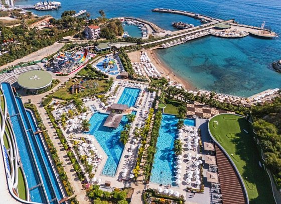 Mylome Luxury Hotel & Resort