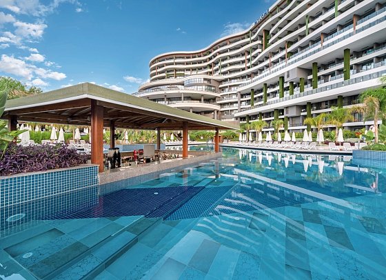 Mylome Luxury Hotel & Resort