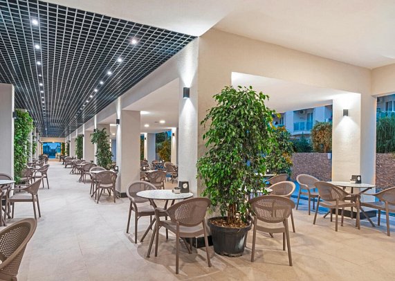 Nova Life Hotel