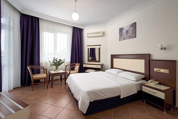 Kaila City Hotel - Wohnbeispiel Familienzimmer (Zimmercodierungen FB1 & FB2)