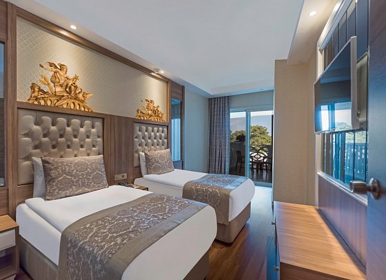 Oz Hotels Sui Resort - Wohnbeispiel Familienzimmer (Zimmercodierungen FB1 & FE1)