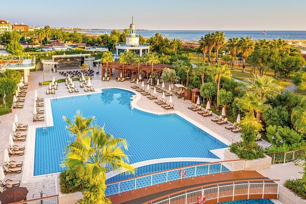 Commodore Elite Suite & Spa