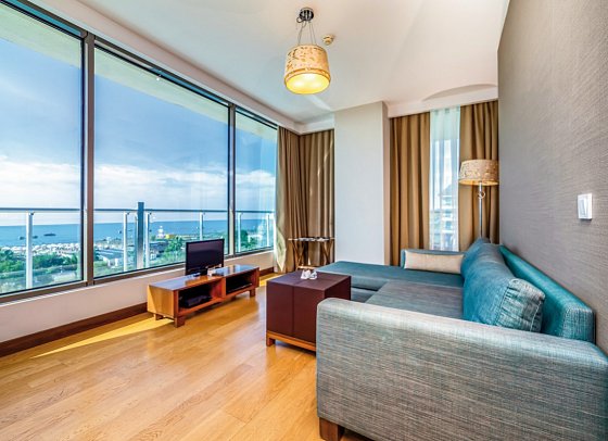 Commodore Elite Suites & Spa - Wohnbeispiel Deluxe Suite (Zimmercodierung JDM)