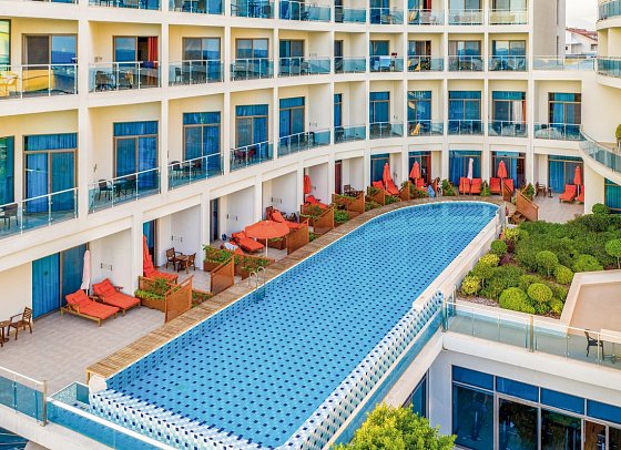 Commodore Elite Suites & Spa - Wohnbeispiel Doppelzimmer Elite Poolzugang