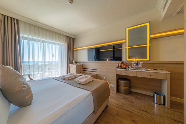 Aydinbey King's Palace & Spa - Wohnbeispiel Doppelzimmer Meerblick (Zimmercodierung DBM)