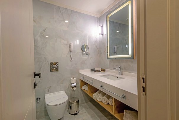 Aydinbey King's Palace & Spa - Beispiel Bad Familienzimmer (Zimmercodierung FB1)