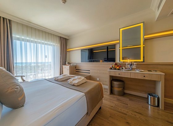 Aydinbey King's Palace & Spa - Wohnbeispiel Doppelzimmer Meerblick (Zimmercodierung DBM)