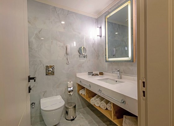 Aydinbey King's Palace & Spa - Beispiel Bad Familienzimmer (Zimmercodierung FB1)