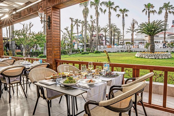 Aydinbey Famous Resort