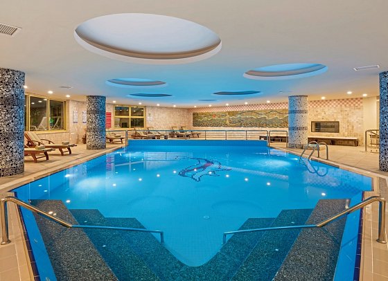 Aydinbey Famous Resort