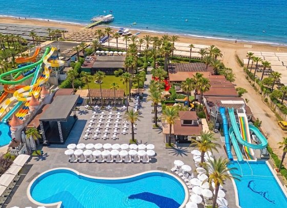 Aydinbey Famous Resort