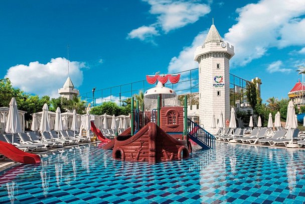 Delphin Imperial