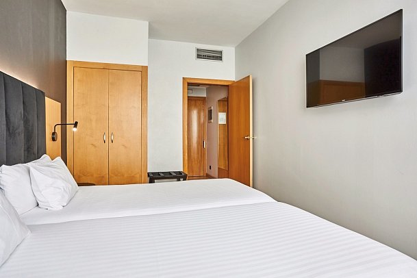 Silken Hotel Sant Gervasi - Wohnbeispiel Doppelzimmer Standard (Zimmercodierung DG1)