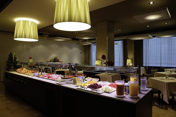 Attica 21 Barcelona Mar