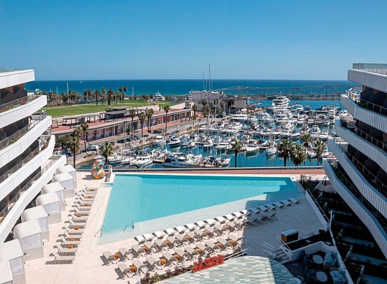 SLS Barcelona - Hauptpool