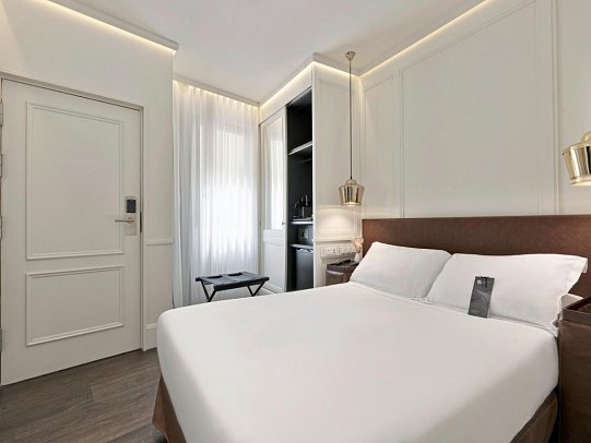 H10 Montcada Boutique Hotel - Wohnbeispiel Doppelzimmer Klassik (Zimmercodierung DB1)