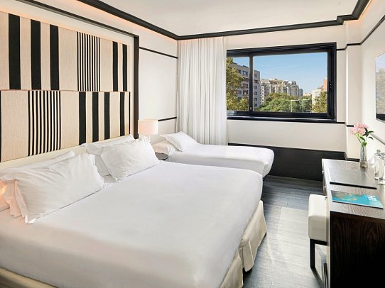 H10 Marina Barcelona - Wohnbeispiel Dreibettzimmer (Zimmercodierung TG1)