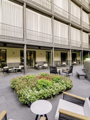 H10 Urquinaona Plaza