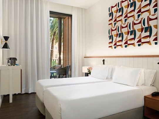 H10 Urquinaona Plaza - Wohnbeispiel Doppelzimmer Superior (Zimmercodierung DS1)