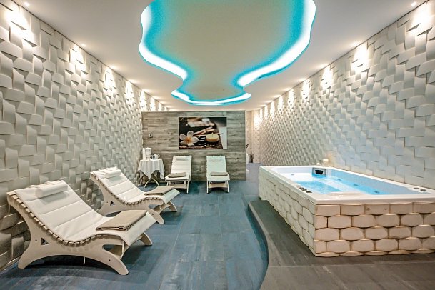 Torre Cintola Greenblue Sea Emotions