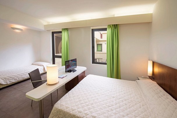 VOI Alimini Resort - Wohnbeispiel Familienzimmer (Zimmercodierung FB1)