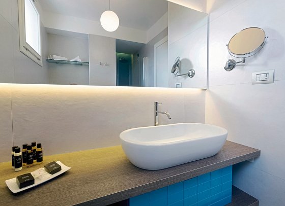 Grand Hotel Riviera - Wohnbeispiel Badezimmer Komfort (Zimmercodierung DF1)