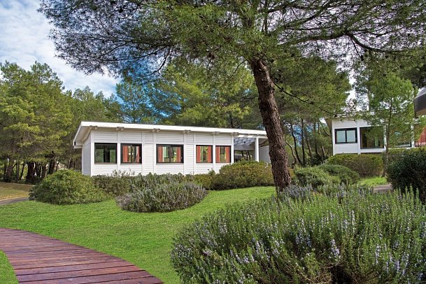 Alborea Ecolodge Resort