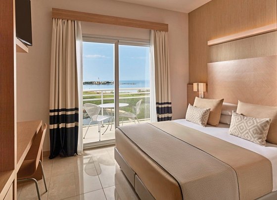 Gran Serena Hotel - Wohnbeispiel Doppelzimmer Balkon (Zimmercodierung DB2)