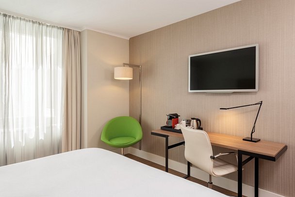 NH Collection Berlin Mitte am Checkpoint Charlie - Wohnbeispiel Doppelzimmer Superior (Zimmercodierung DS6)