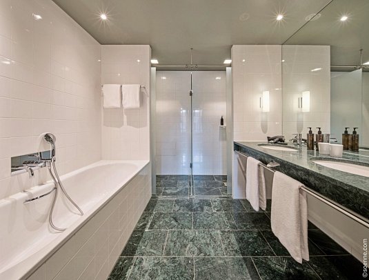 Dorint Kurfürstendamm Berlin - Wohnbeispiel Badezimmer Doppelzimmer Komfort (Zimmercodierung DF2)