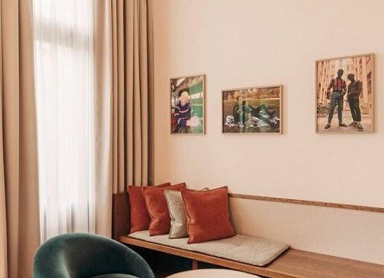 Hotel Château Royal - Large Room