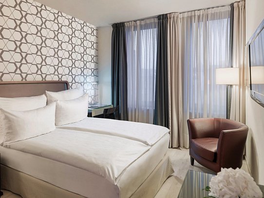 H10 Berlin Ku'damm - Wohnbeispiel Doppelzimmer Deluxe (Zimmercodierung DD1)