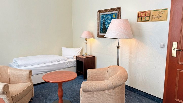 Wyndham Garden Berlin Mitte - Wohnbeispiel Dreibettzimmer (Zimmercodierung TB1)