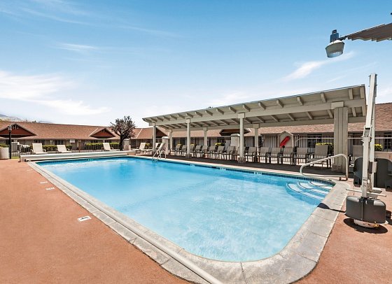 Best Western Plus Frontier Motel