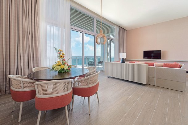 Wyndham Grand Barbados Sam Lord’s Castle All Inclusive Resort - Wohnbeispiel Ocean Suite 2 Balconies Outdoor Tub King (Zimmercodierung WBC)