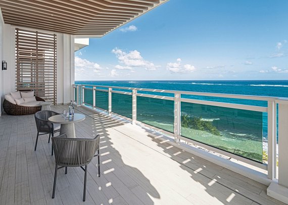 Wyndham Grand Barbados Sam Lord’s Castle All Inclusive Resort - Wohnbeispiel Ocean Suite 2 Balconies Outdoor Tub King (Zimmercodierung WBC)