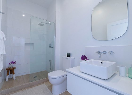 Mullins Grove - Badbeispiel One Bedroom Appartement (Zimmercodierung AB1)