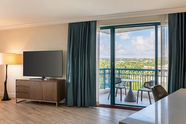 Hilton Barbados Resort - Wohnbeispiel Panoramic View Corner Suite (Zimmercodierung W1L)