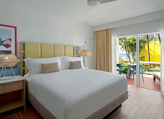 Crystal Cove, Barbados, A Tribute Portfolio All-Inclusive Resort - Wohnbeispiel Partial Oceanview Guest Room King (Zimmercodierung UGM)