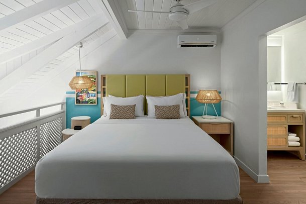Crystal Cove, Barbados, A Tribute Portfolio All-Inclusive Resort - Wohnbeispiel Ocean Front Duplex 1 Bedroom Suite King (Zimmercodierung U1O)