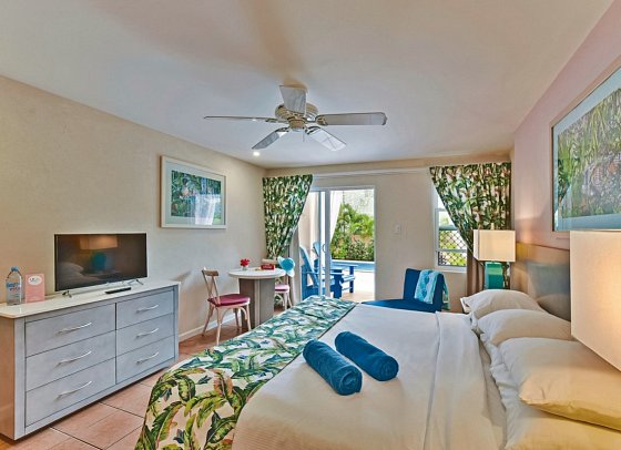 Butterfly Beach Hotel - Wohnbeispiel Deluxe Studio Poolview (Zimmercodierung SD2)