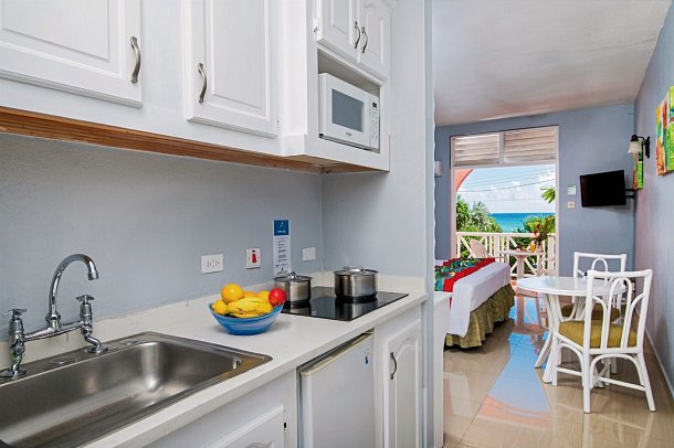 Dover Beach Hotel - Wohnbeispiel Studio Garden Pool View (Zimmercodierung SBG)