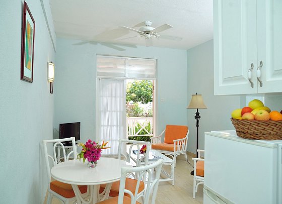 Dover Beach Hotel - Wohnbeispiel One Bedroom Garden View (Zimmercodierung A1G)