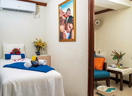 Dover Beach Hotel