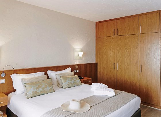 Hôtel L'Alivi - Wohnbeispiel Double Room Privilege (Zimmercodierung DR1)