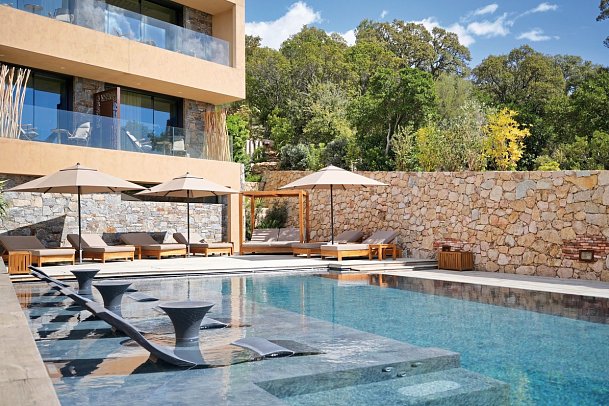 Les Regalia Hotel & Spa