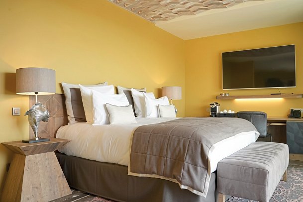 Les Regalia Hotel & Spa