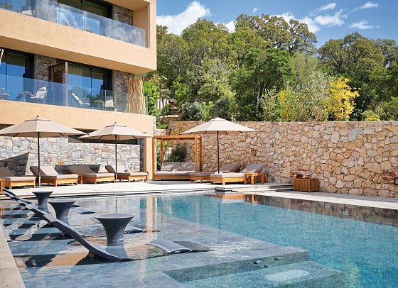 Les Regalia Hotel & Spa