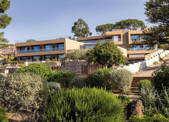 Les Regalia Hotel & Spa